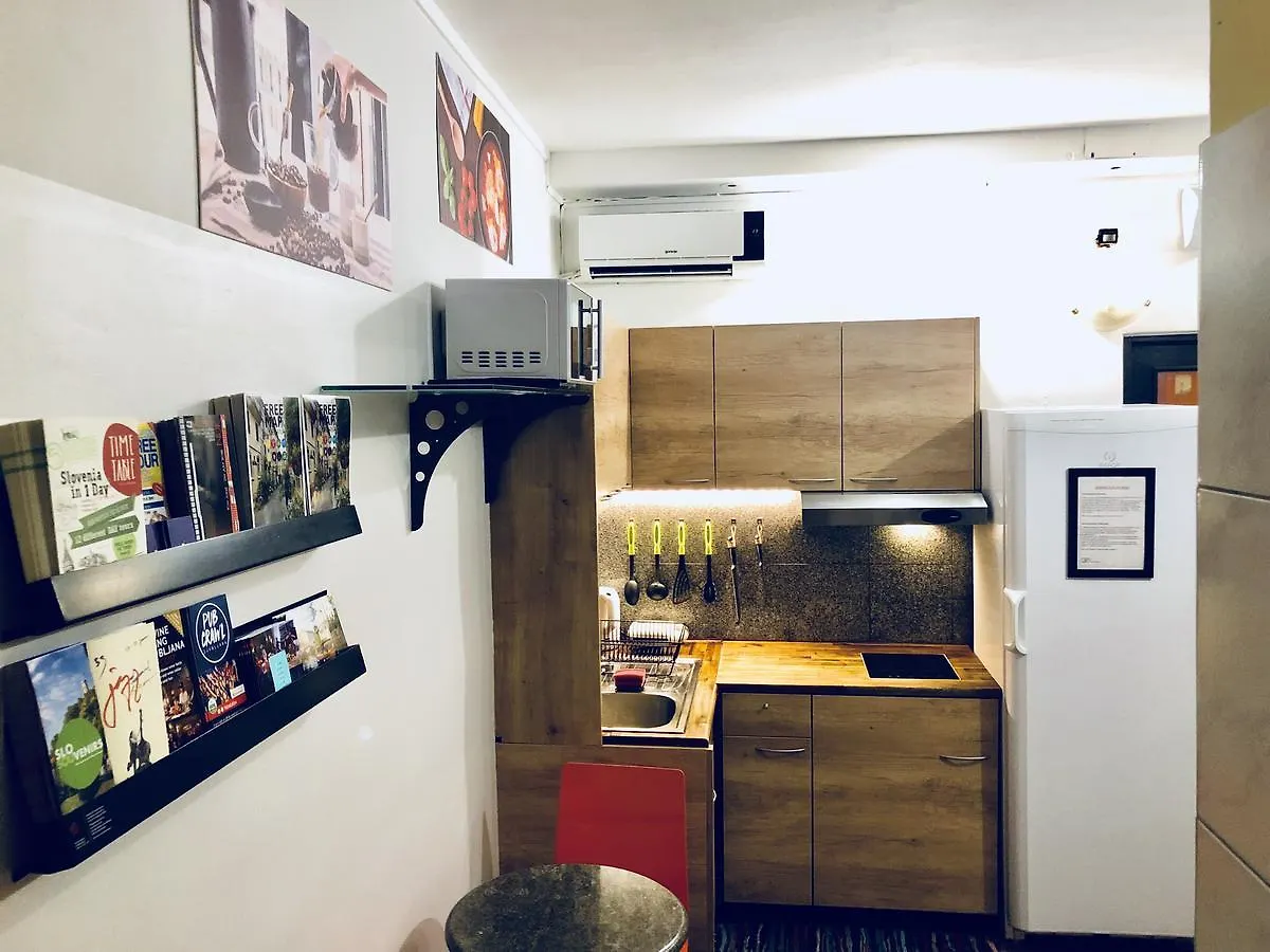 Aladin Hostel Ljubljana 0*,  Slovenia