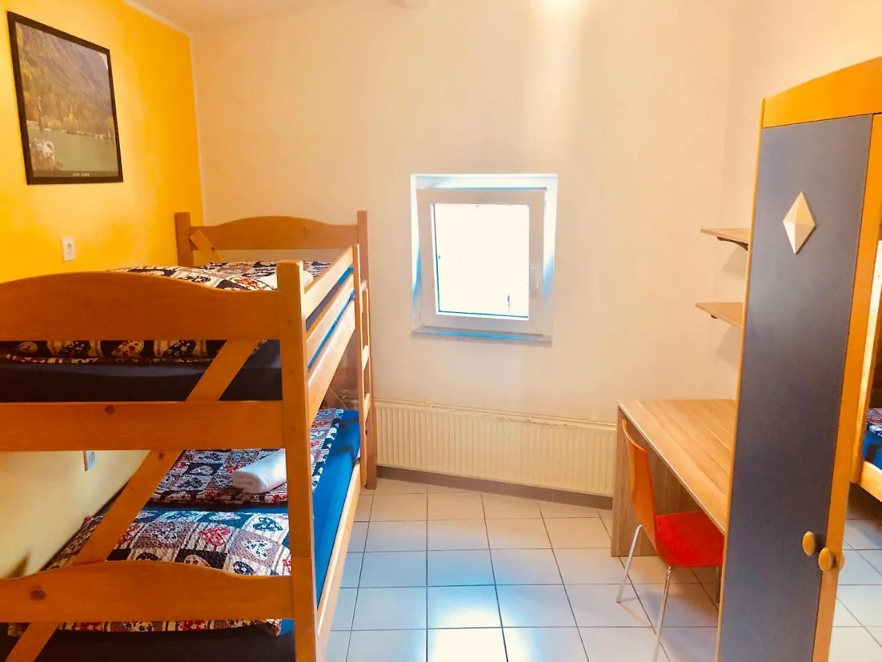 Aladin Hostel Любляна Словения